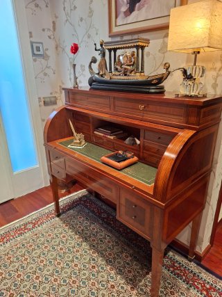 Escritorio Vintage con Persianas y Bandeja