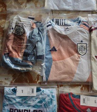 Lote 75 Camisetas Fútbol Mundial 2026