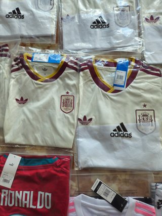 Lote 75 Camisetas Fútbol Mundial 2026