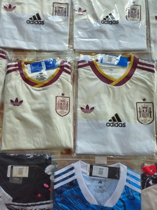 Lote 75 Camisetas Fútbol Mundial 2026