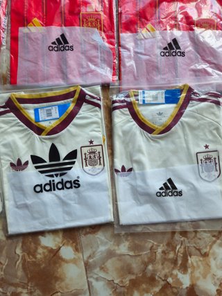 Lote 75 Camisetas Fútbol Mundial 2026