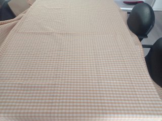 Mantel cuadros naranja y blanco