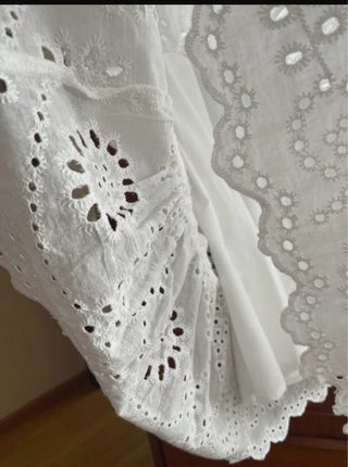 Vestido blanco estilo bordado