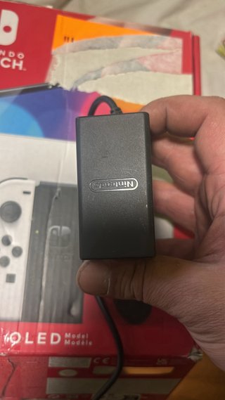 Nintendo Switch Negra y Blanca