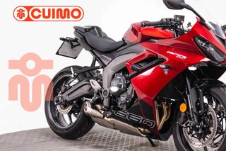 TRIUMPH DAYTONA 660