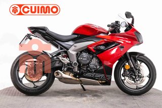 TRIUMPH DAYTONA 660