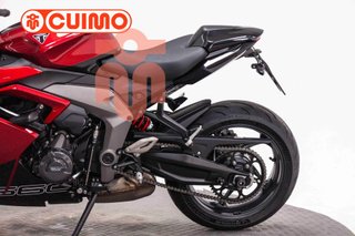 TRIUMPH DAYTONA 660