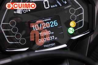 TRIUMPH DAYTONA 660