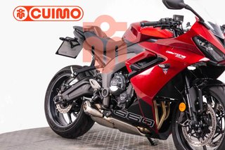 TRIUMPH DAYTONA 660