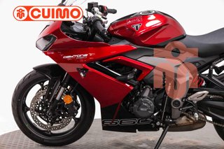 TRIUMPH DAYTONA 660