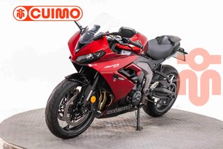 TRIUMPH DAYTONA 660