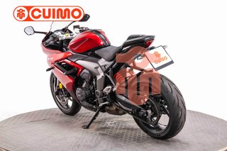 TRIUMPH DAYTONA 660