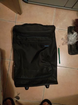 Maleta de viaje Newfeel negra