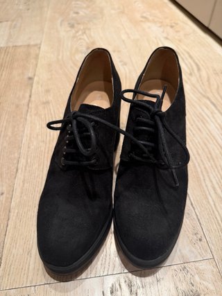 Zapatos negros de cordones con tacón ancho mujer