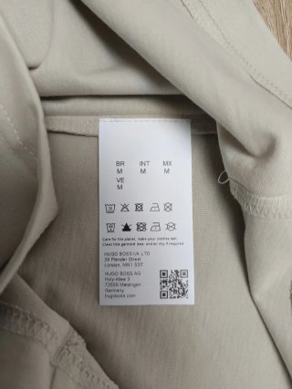 Camiseta BOSS Beige Logo Grande