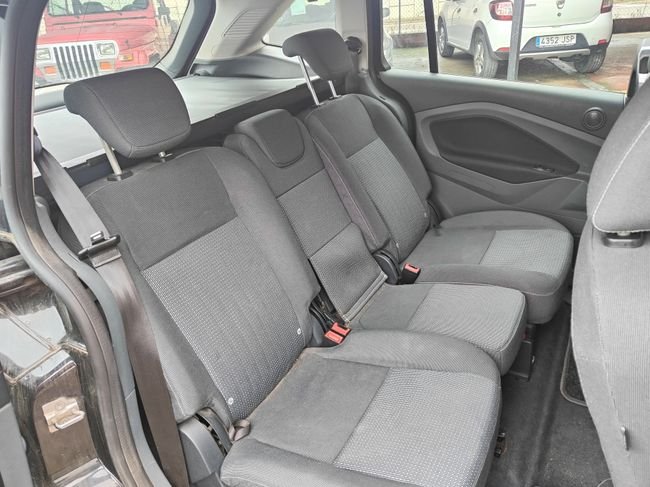 Ford Grand C-Max 2011, foto 13