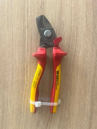Alicates corte cable 180mm 1000V Germany