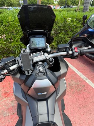 Honda X-ADV 750 Gris Automática