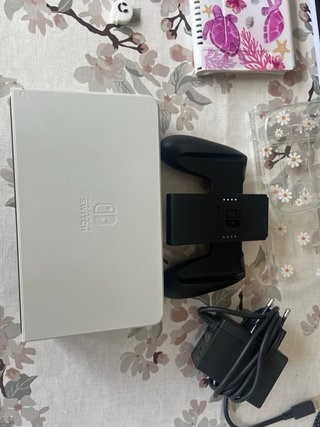 Nintendo Switch OLED Blanca + Accesorios