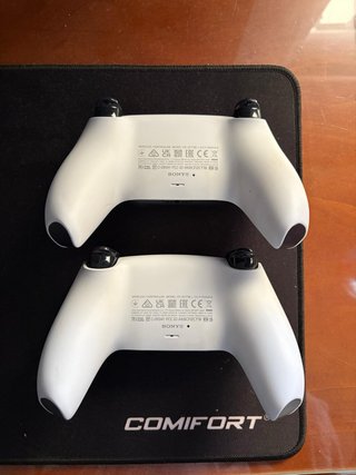 PS5 Digital Edition 1Tb + 2 Mandos
