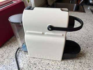 Cafetera Nespresso Krups Blanca
