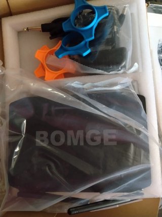 4 Micrófonos Bomge V-410 Inalámbricos