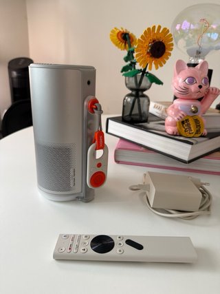 Proyector XGIMI MoGo 4 + Trípode