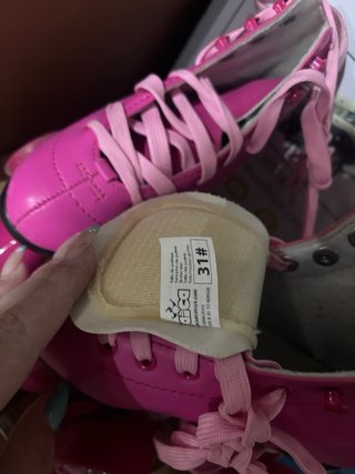 Patines de 4 ruedas rosas