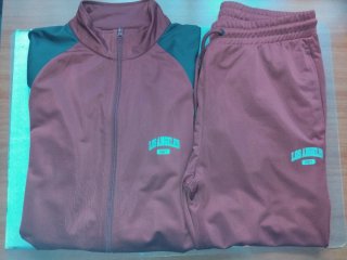 Completo sportivo + Omaggio