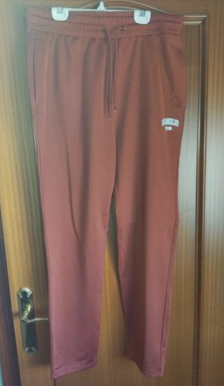 Completo sportivo + Omaggio