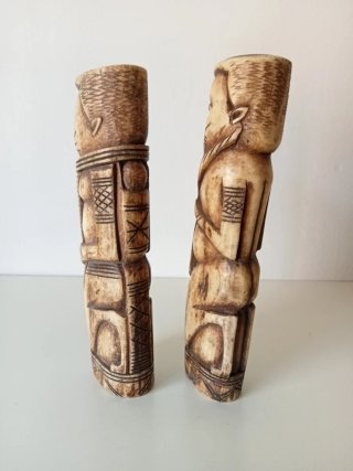 Tallas de hueso talladas a mano