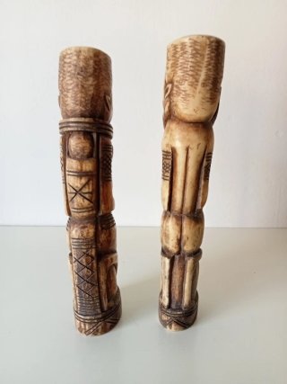 Tallas de hueso talladas a mano