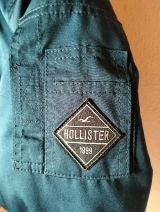 Chaqueta Hollister Talla M Azul con Capucha