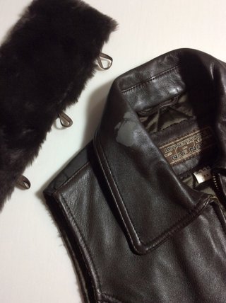 Chaleco NAF NAF piel cuello mouton