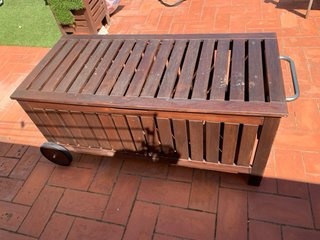 Baúl Terraza Madera IKEA