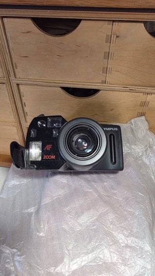 Set di fotocamere analogiche di diverse marche