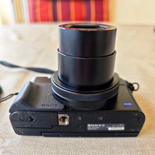 Vendo Sony RX100 IV + Extras 599€ negociables