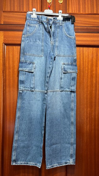 Pantalones vaqueros anchos campana