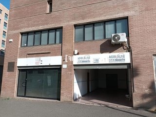 Local comercial en alquiler en Cappont en Lleida