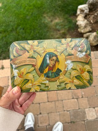 Caja hojalata vintage Virgen Flores