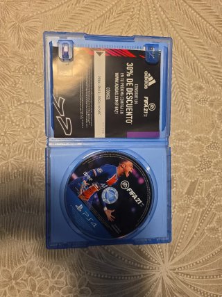 PS4 Fat + FIFA 21 + Base di raffreddamento e supporto