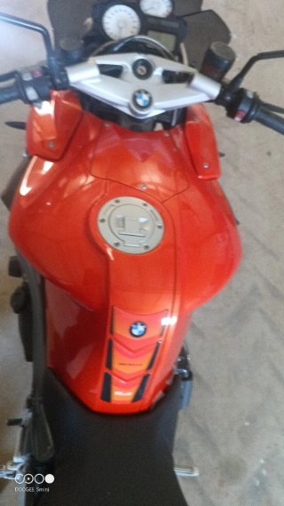 BMW K1300R Naranja y Negra