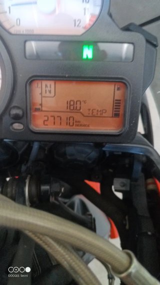 BMW K1300R Naranja y Negra