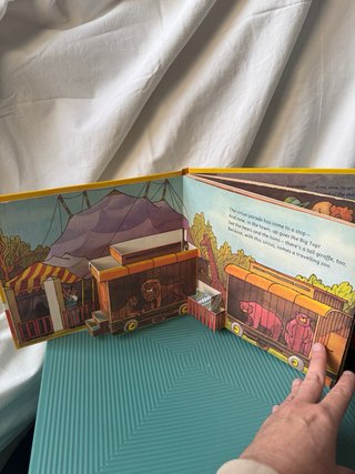 Libro pop up illustrato Inglese Circus