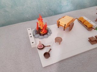 Lote Playmobil: Vaca, Hoguera y carro paja