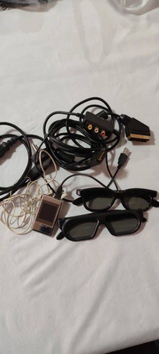 Adaptador AV RGB PS2/PS One + cables varios
