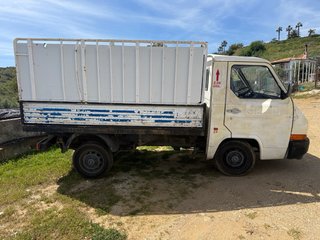 Nissan Trade 1990