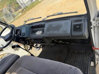 Nissan Trade 1990