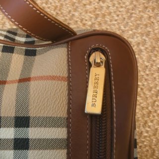 Borsa da toilette Burberry in tela beige e marrone
