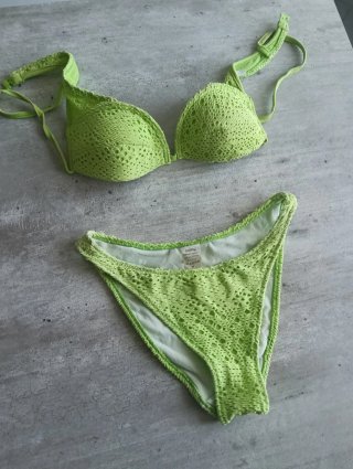 Costume da bagno verde taglia M